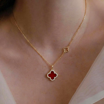 Cỏ Bốn Lá May Mắn
